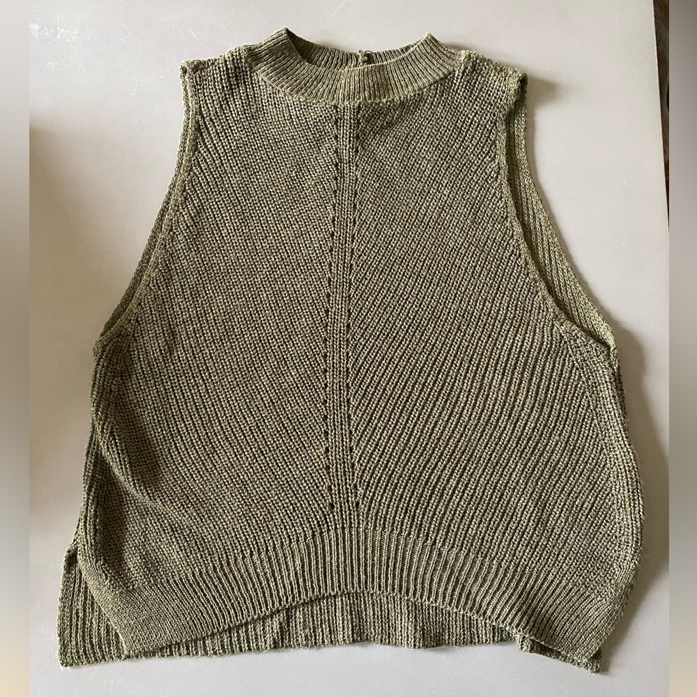 FRANCESCAS Sweater Vest